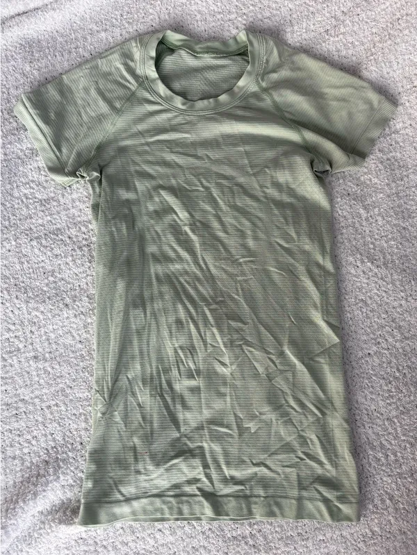 Lululemon Swiftly Tech Short Sleeve Shirt - Image 3