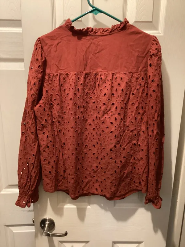 Sanctuary Rust Eyelet V-Neck Blouse - Image 4
