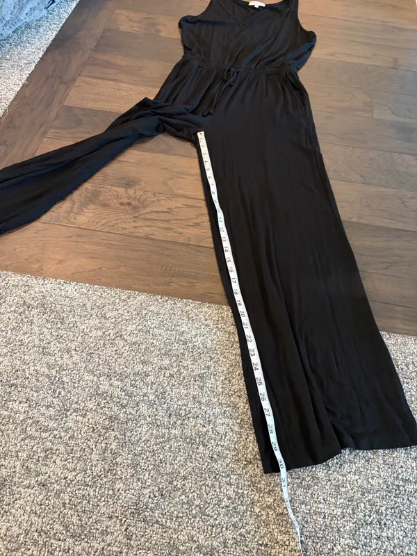 Michael Stars V-Neck Wide Leg Jumpsuit Sz M - Image 9