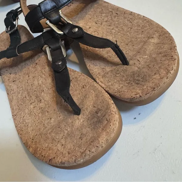 UGG Aleigh Black Leather T-Strap Sandals Women’s Size 8.5 Cork Footbed - Image 5
