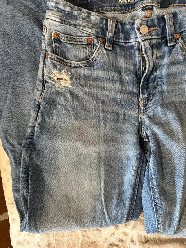 American Eagle Curvy Jeans - Image 3