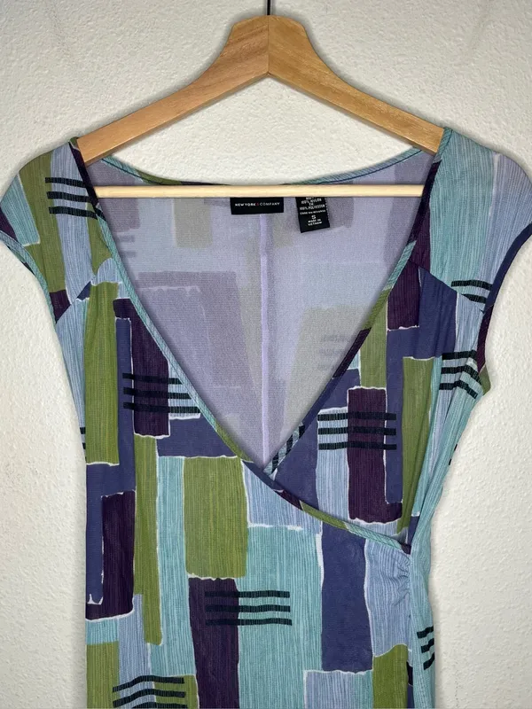 Y2K Vintage NY & Company Blue Purple Abstract Geometric Surplice Wrap Blouse - Image 5