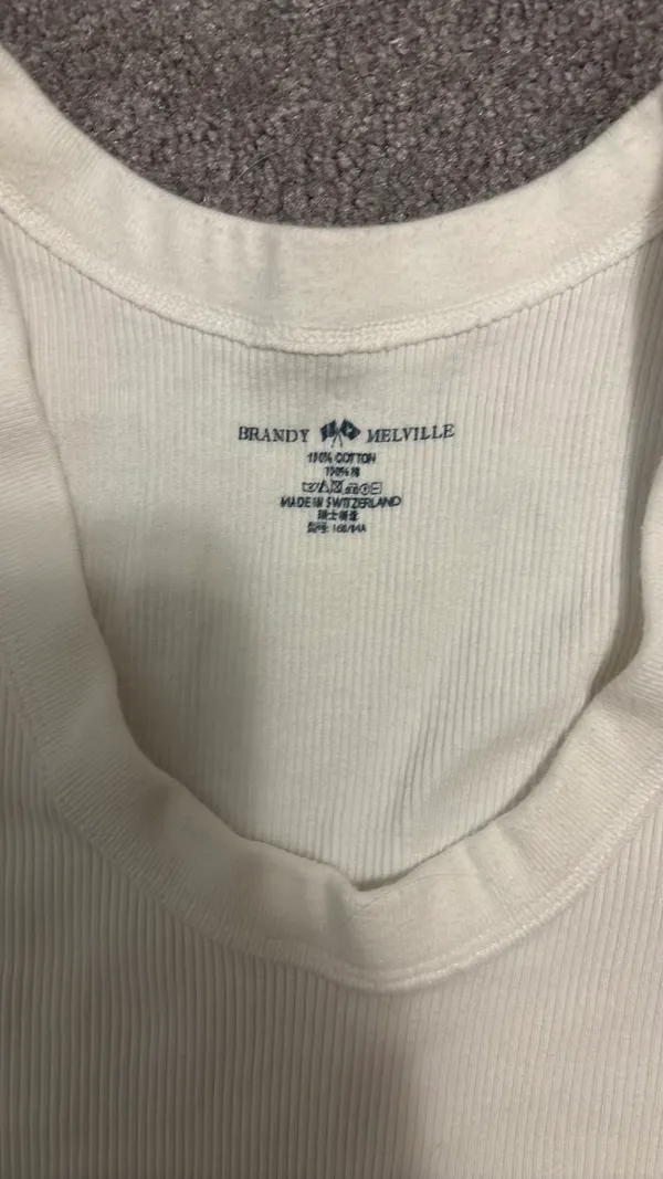 Brandy Melville White Tank Top Cropped - Image 2
