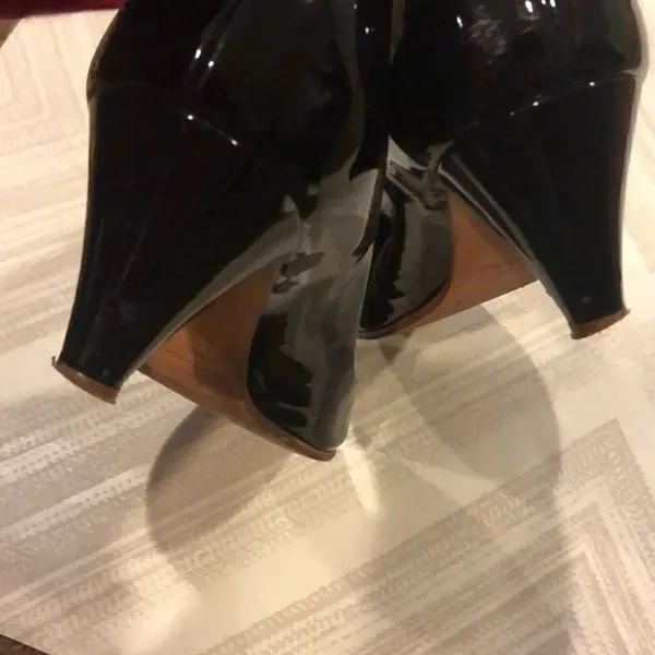Marc by Marc Jacobs Black Patent Peep Toe Heels, Size 40 - Image 5