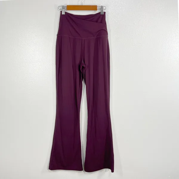Quince Burgundy Flare Leggings Women Small High‎ Rise Crossover Waist Yoga Pants - Image 2
