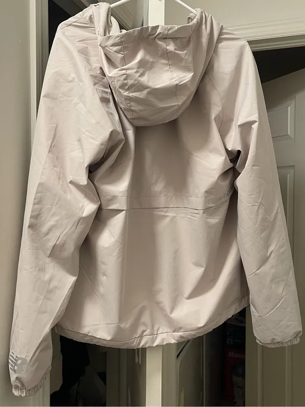 Women New Balance Beige Windbreaker Fleece Lined Jacket Fits Size M - Image 6
