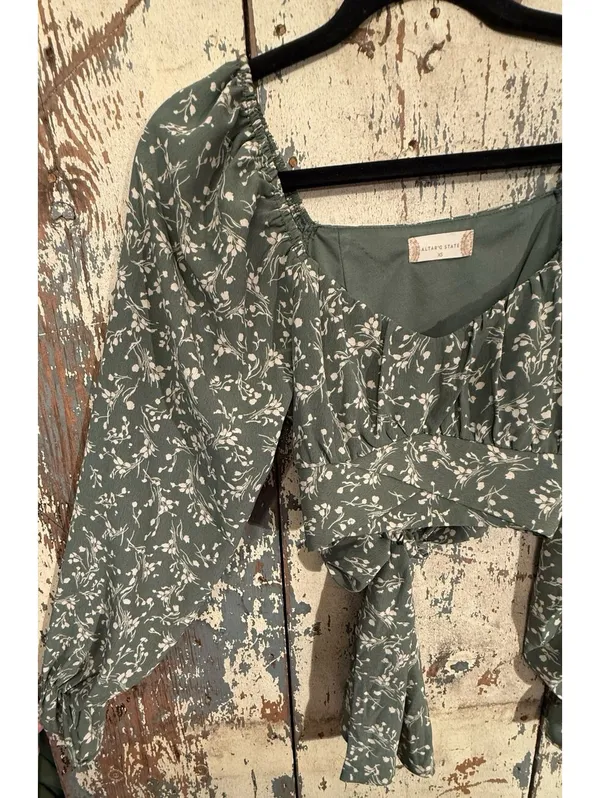 Altar'd State green floral tie Cropped Top, size XS - Image 3
