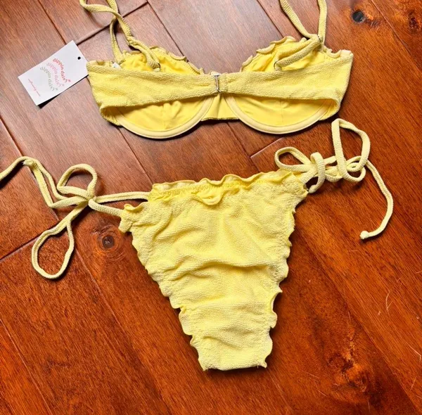 Dippin Daisy’s Swimwear Set - Image 2