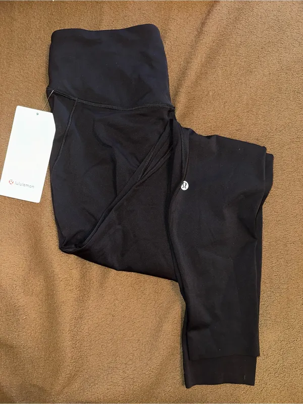 NEW NWT Lululemon Black Base Pace High-Rise Leggings size 8 - Image 3