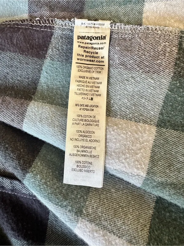 Patagonia women's Mint & Dark Green Plaid Button-Down Shirt - Image 6