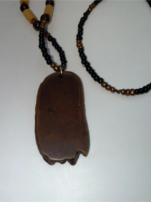 Handcraftede Black and Brown Beaded Necklace with Native Chief Pendant - Image 3