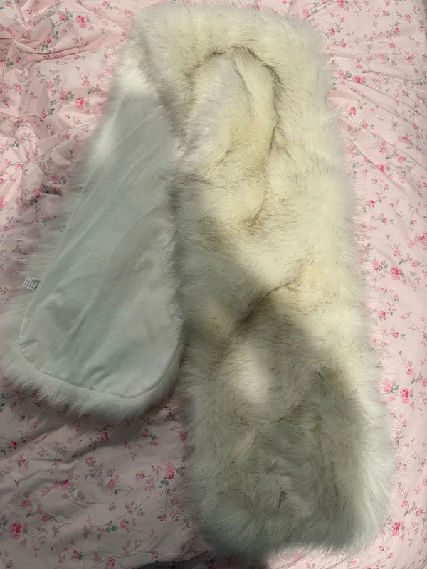 Faux fur shawl tulip bridal - Image 3