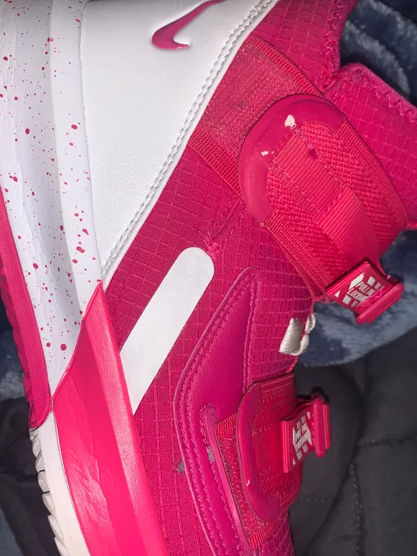 Lebron James Basketball Shoes - Image 4