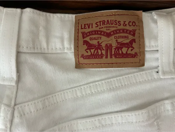 Levi’s High-Rise Shorts - Image 3