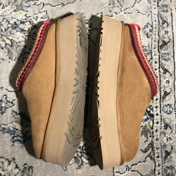 UGG Tazz Platform Slippers in Chestnut - Image 9