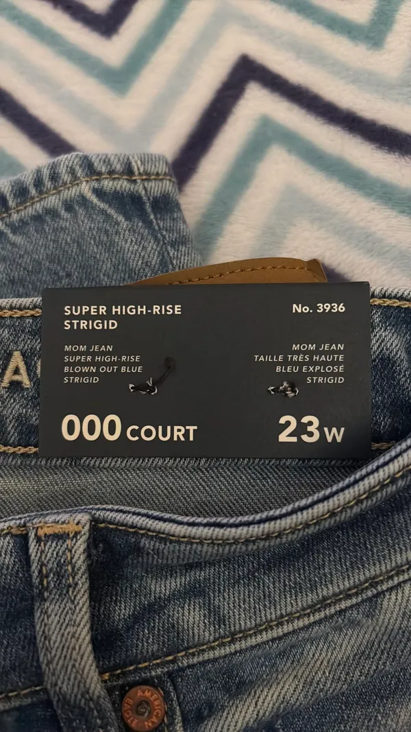 American Eagle Jeans Mom - Image 2