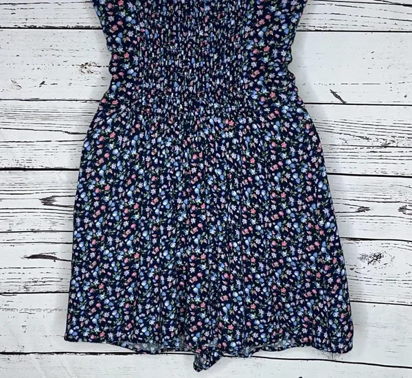 Abercrombie & Fitch NWT Size S Blue Floral Print Smock One Piece Shorts Romper - Image 5