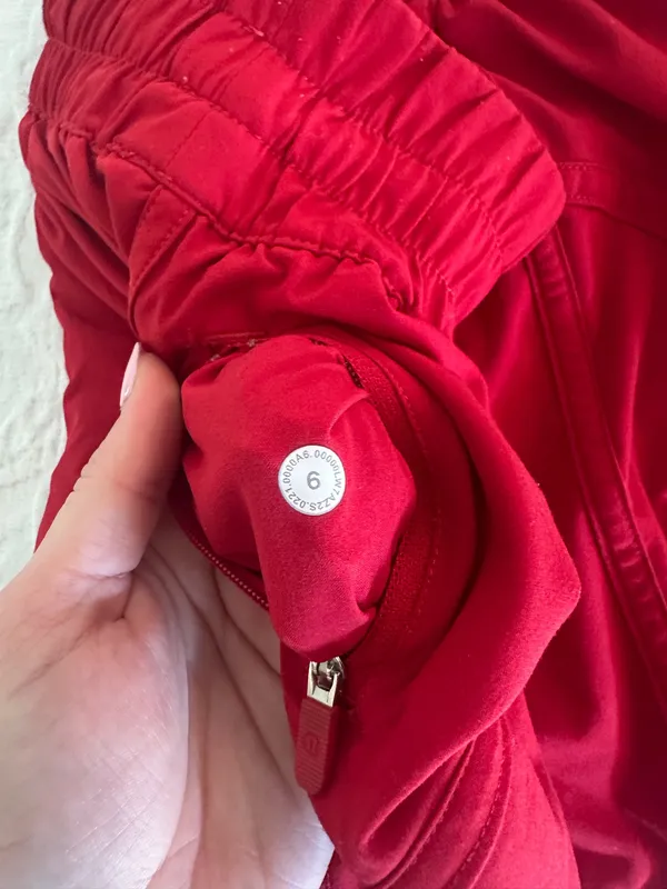 Track That Lululemon 3" Shorts - Image 4