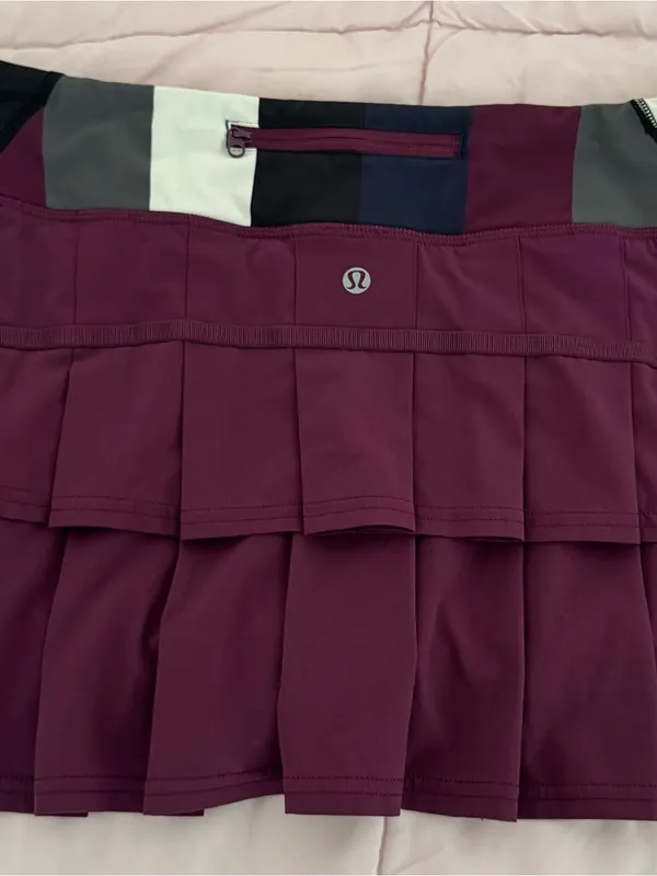 lululemon Run Pace Setter Skirt skort in plum pow stripe, size 8 pleated back - Image 14