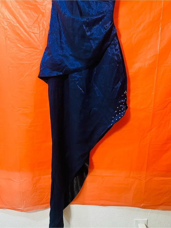 Elegant One-Shoulder Navy Asymmetrical Dress - Image 8