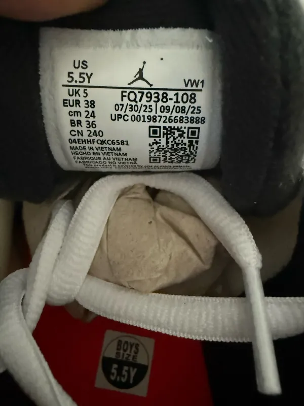 Nike Air Jordan 4 RM GS White Black Grey Size 5.5Y New w/ Box + Extra Laces - Image 4