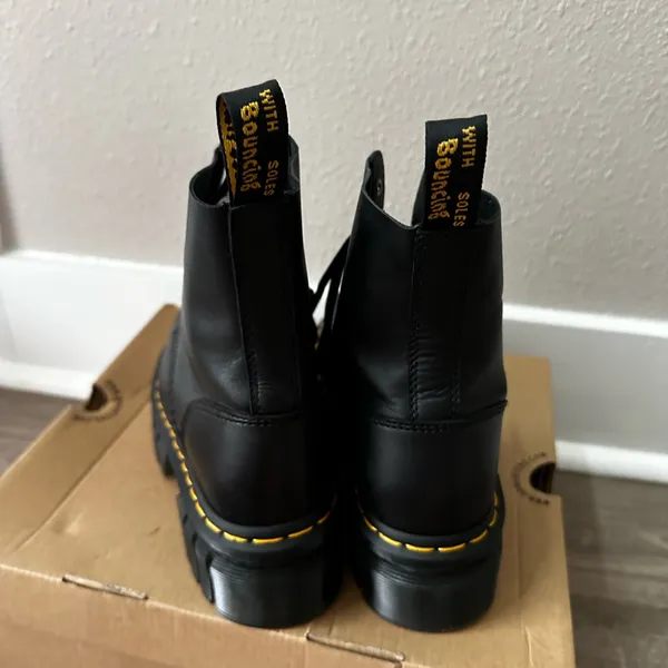 Dr. Martens‎ Audrick 8 Eye Nappa Leather Lace Up Boots 6 NWT - Image 6