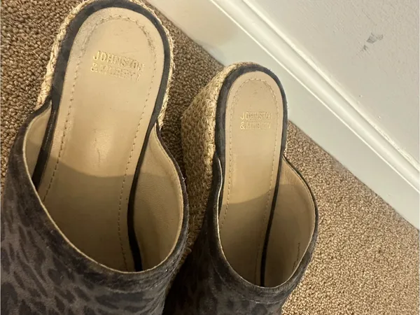 Johnston & Murphy Addy Leopard Print Wedge Mule Size 7 Women's - Image 3
