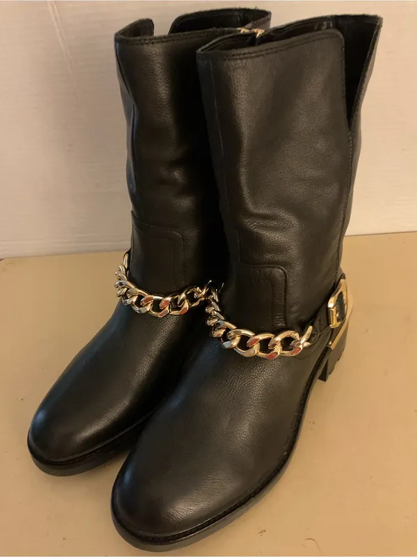Vince Camuto women Black Leather biker moto Mid-Calf with Gold Chain boots US 8 - Image 10