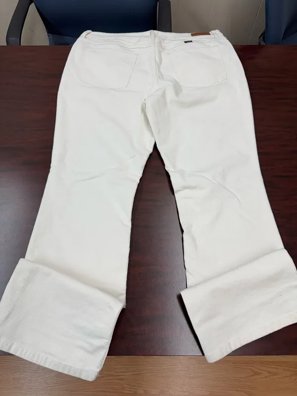 Wrangler High-Rise Bold Boot Cut Cream Corduroy Pants Size 18x32 - Image 3