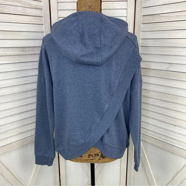 LIV Outdoor Kendall Crossover Back Pullover Hoodie‎ Sweatshirt Blue Large - Image 4