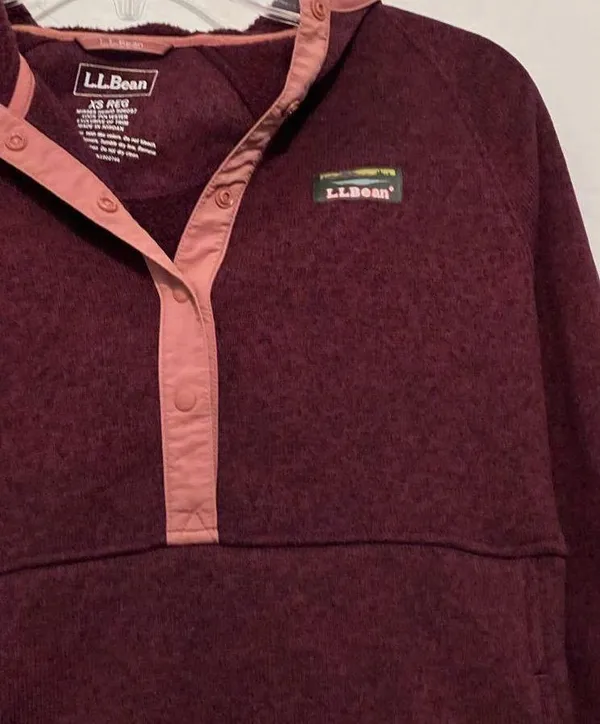 LL bean red hoodie, kangaroo pocket, sweatshirt, size XS - Image 2