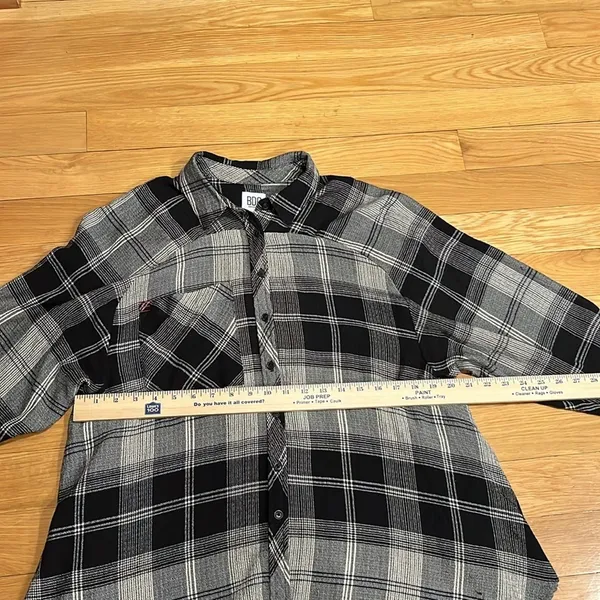 BDG urban outfitters button down long sleeve shirt size medium - Image 10