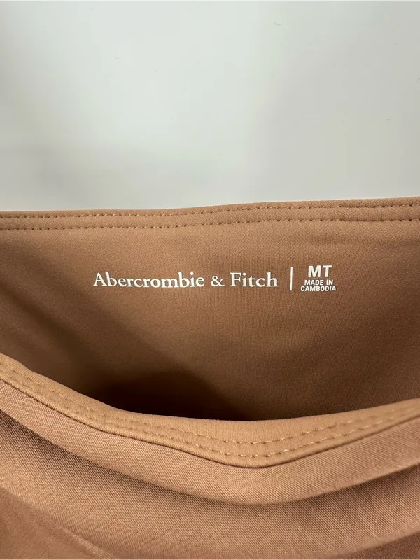 Abercrombie & Fitch Women’s Tan Traveler Dress Athletic Size Medium Tall - Image 3
