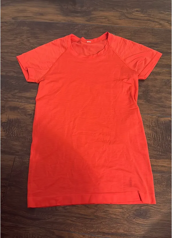 Swiftly Tech Lululemon Short Sleeve - Image 2