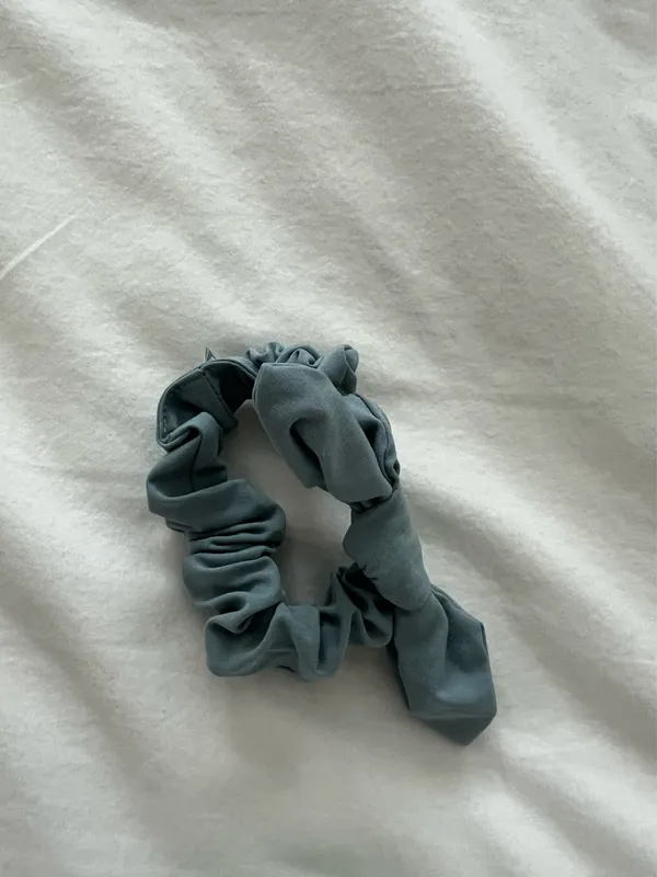 Lululemon Scrunchie - Image 3
