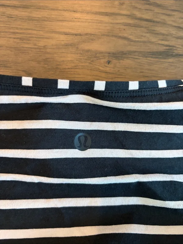 Lululemon Striped Back in Action Long Sleeve Tee Sz 8 - Image 11