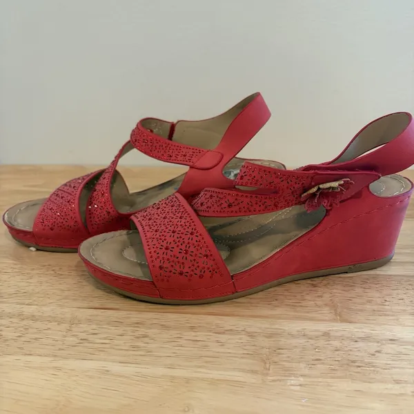 Atalina Red Mid Wedge strap Comfort Sandals Flower Womens Size 9‎ Shoe - Image 3