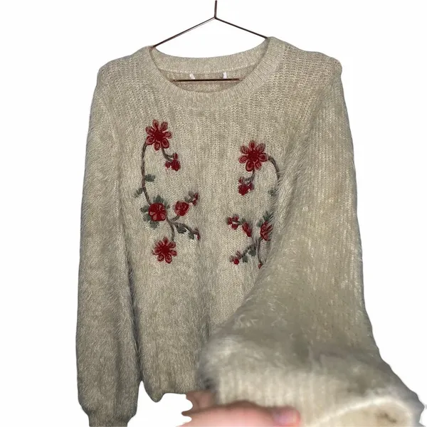 Woven Heart Pullover Long Sleeve Red Flower Embroidered Sweater Small - Image 2