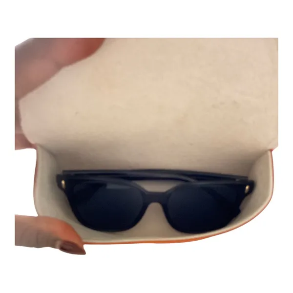 Tory Burch TY7162 Black Square Sunglasses with Gold Logo and Orange Case - Image 5
