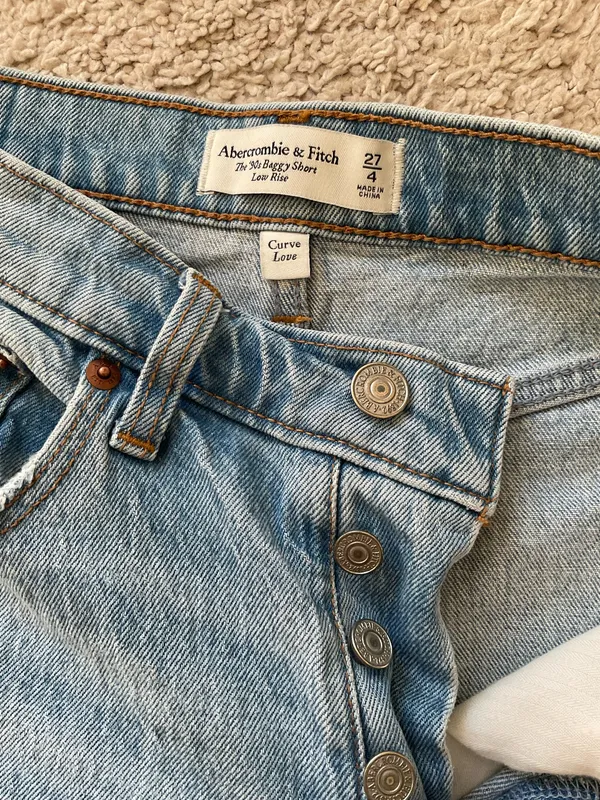 Abercrombie 90s Baggy Shorts - Image 7