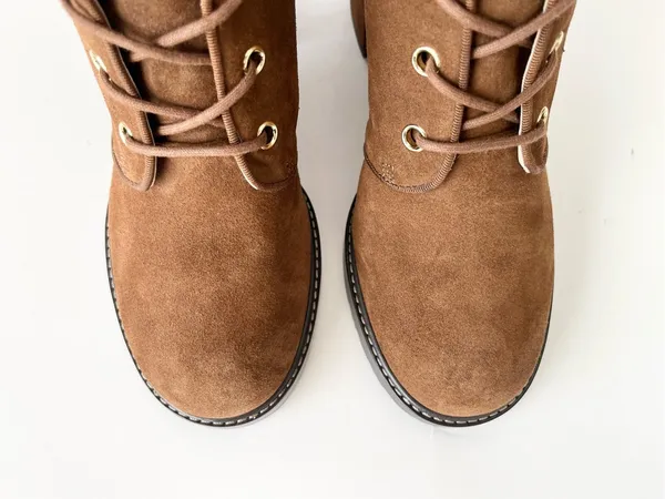 Stuart Weitzman suede lace up heeled boots camel 8.5 fall boots - Image 8