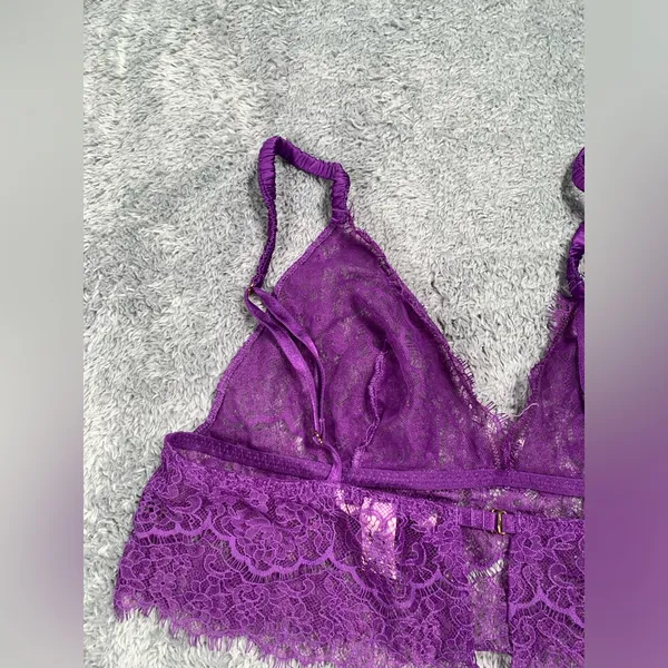 Victoria’s Secret Purple Lace Bralette large - Image 5