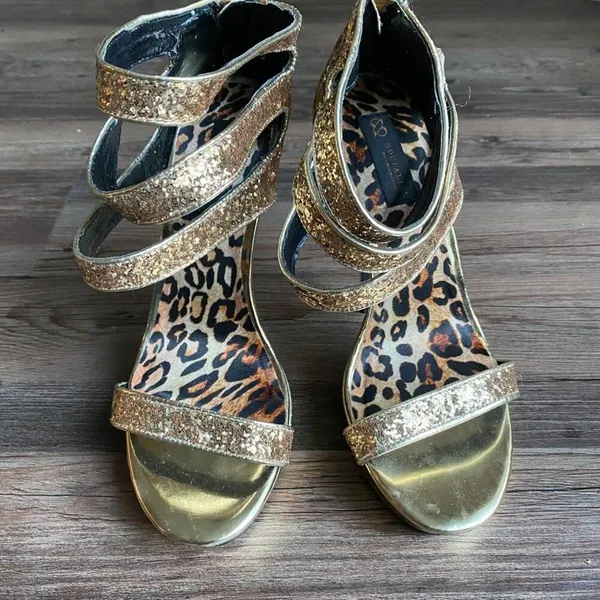 Socialite by: Shoe dazzel sz 8.5 gold Y2K‎ platform stilletto glitter heels - Image 2