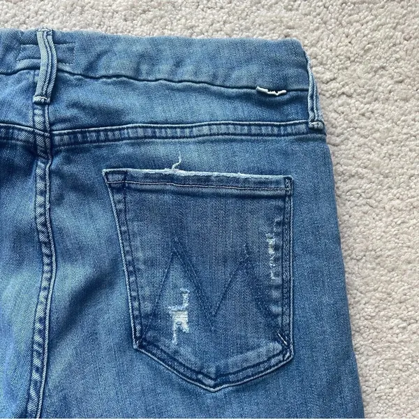 Mother Denim Looker Step Ankle Fray Jeans‎ in Where There's Smoke - Image 9