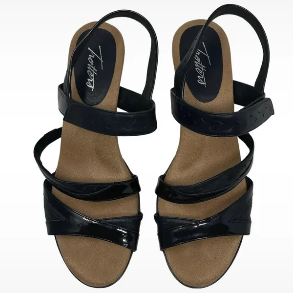 Trotters “Marvie” Black Leather Heeled Hook & Loop Sandals Women’s Size 8.5 Wide - Image 3