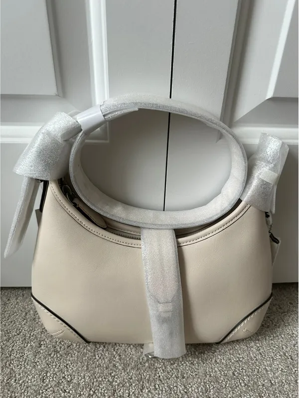 Coach Originals Hamptons 2005 Hobo Shoulder Bag NWT Silver/Chalk - Image 8
