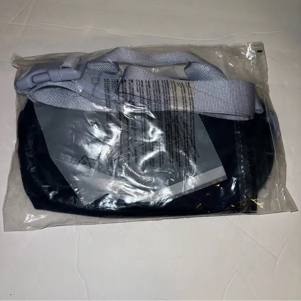 Lululemon All Day Essentials Belt Bag 2.5L True Navy/Blue Linen 🆕 SOLD OUT - Image 8