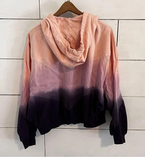 Victoria’s Secret Pink/Purple Ombre Quarter Zip Cropped Hoodie. Size Medium - Image 8