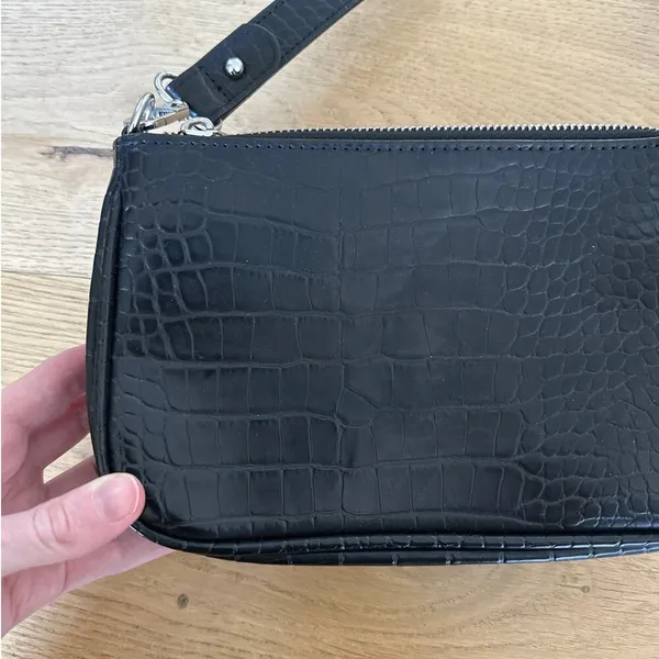 Urban Outfitters - Faux Croc Shoulder Bag in Black - Image 2