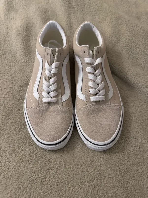 Beige Vans Old Skool - Image 2